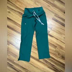 Limited Edition Figs Hunter Green Kade XS/P